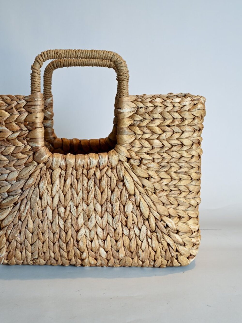 Woven Straw Tote Bag Natural Fiber Structured Boho Coastal Handbag - Picture 2 of 6